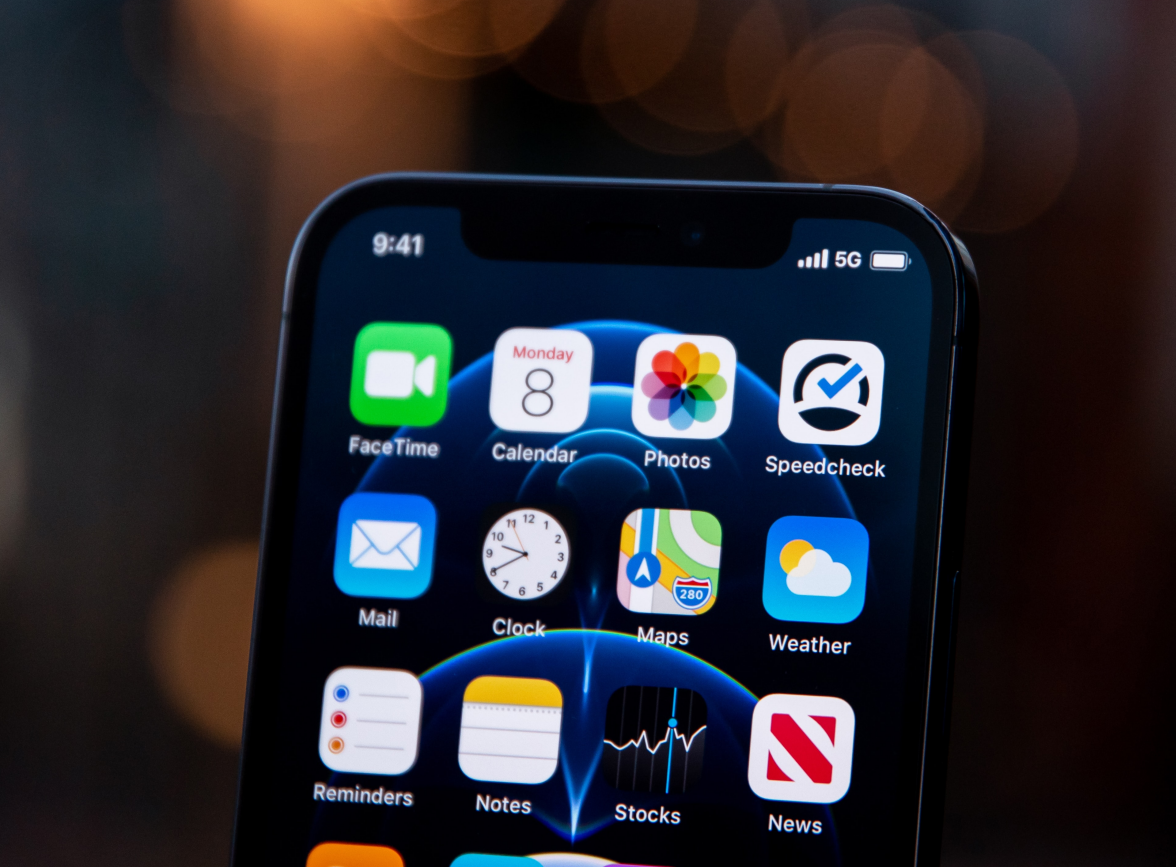 宜秀苹果手机维修分享为什么 iPhone 12 在冬季会自动关机 